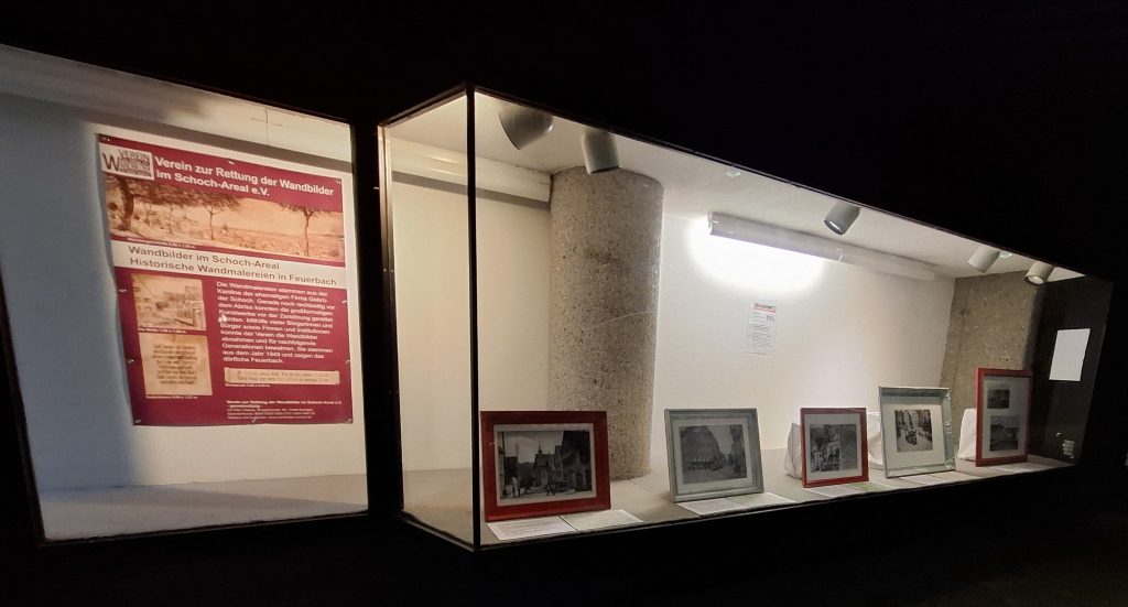 Ausstellung in Glasvitrine